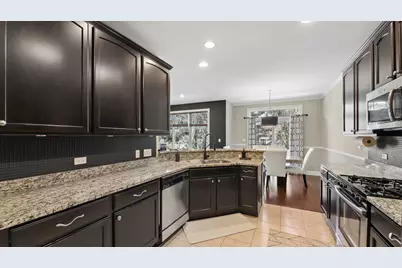 2466 Nicola Court, Addison, IL 60101 - Photo 8