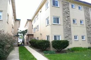 828 N Austin Blvd, Oak Park, IL 60302 - Photo 2