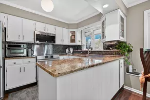 5017 Brookview Rd, Rockford, IL 61107 - Photo 12