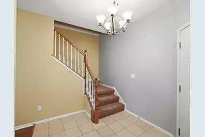 704 Amherst Drive, Sycamore, IL 60178 - Photo 6