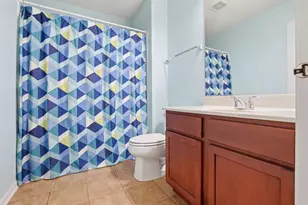 704 Amherst Dr, Sycamore, IL 60178 - Photo 24