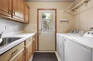1281 Tracie Dr, Lake Zurich, IL 60047 - Photo 20