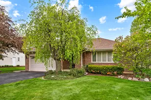 1281 Tracie Dr, Lake Zurich, IL 60047 - Photo 1