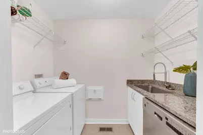 2440 The Strand, Northbrook, IL 60062 - Photo 34