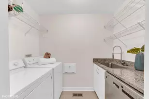 2440 The Strand, Northbrook, IL 60062 - Photo 34