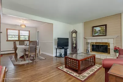 125 N Oak Leaf Drive, Addison, IL 60101 - Photo 2