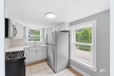 23 N Benton Street, Palatine, IL 60067 - Photo 2