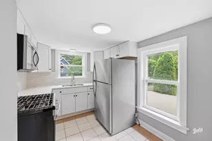 23 N Benton St, Palatine, IL 60067 - Photo 2