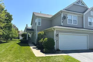 2912 Falling Waters Ln, Lindenhurst, IL 60046 - Photo 1