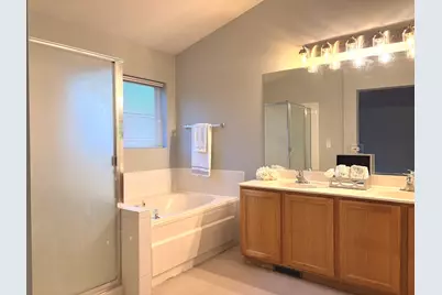2912 Falling Waters Lane, Lindenhurst, IL 60046 - Photo 12