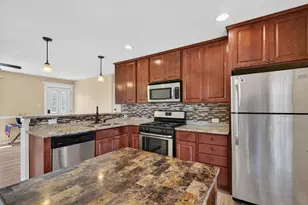 312 Healy Ave, Romeoville, IL 60446 - Photo 10