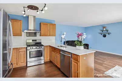 97 Bay View Lane, Grayslake, IL 60030 - Photo 8