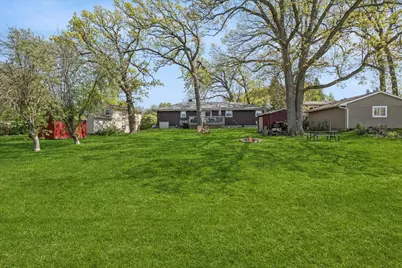 1806 Hazelwood Drive, Lindenhurst, IL 60046 - Photo 18