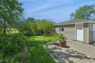 216 E Rose St, Glenwood, IL 60425 - Photo 18