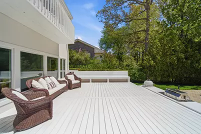 124 Ravinoaks Lane, Highland Park, IL 60035 - Photo 32