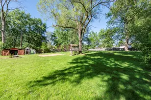 37155 N Shirley Dr, Gurnee, IL 60031 - Photo 32