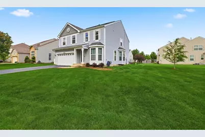 10664 Oregon Trail, Huntley, IL 60142 - Photo 2