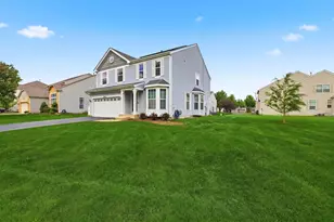 10664 Oregon Trail, Huntley, IL 60142 - Photo 2