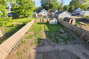 904 E Macon St, Clifton, IL 61727 - Photo 10