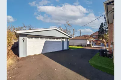 10643 S 83rd Avenue, Palos Hills, IL 60465 - Photo 18