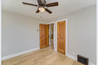 904 Caton Avenue, Joliet, IL 60435 - Photo 18