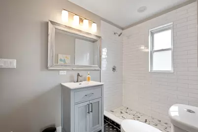 3540 W Evergreen Avenue, Chicago, IL 60651 - Photo 18