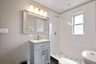 3540 W Evergreen Ave, Chicago, IL 60651 - Photo 18