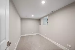 3540 W Evergreen Ave, Chicago, IL 60651 - Photo 28