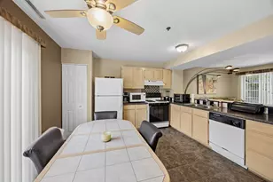 313 Candlelight Ct, Bolingbrook, IL 60440 - Photo 8