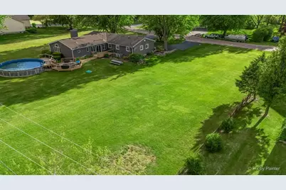 742 Cynthia Drive, Lake Holiday, IL 60548 - Photo 2