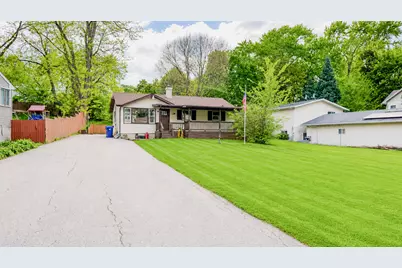 33022 N John Mogg Road, Grayslake, IL 60030 - Photo 2