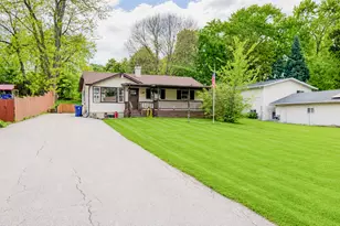 33022 N John Mogg Rd, Grayslake, IL 60030 - Photo 2