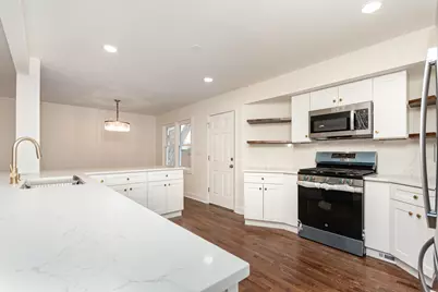 116 Waxwing Avenue, Naperville, IL 60565 - Photo 8