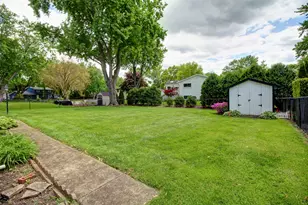 2266 Durham Dr, Wheaton, IL 60189 - Photo 18