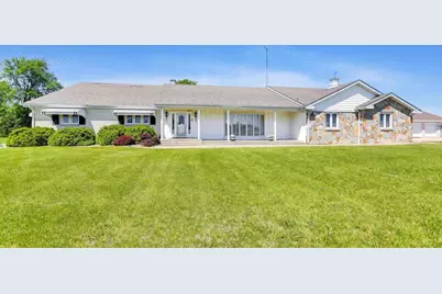 20 N Carbon Hill Road, Coal City, IL 60416 - Photo 1