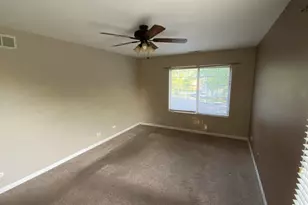 437 Valley Forge Ct, Aurora, IL 60504 - Photo 8