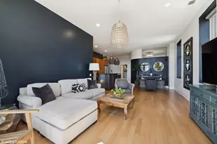 725 N Aberdeen St, Chicago, IL 60642 - Photo 8