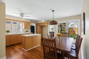 135 Garden Dr, Montgomery, IL 60538 - Photo 8