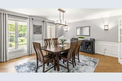 119 Saddle Brook Drive, Oak Brook, IL 60523 - Photo 10