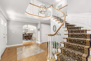 119 Saddle Brook Dr, Oak Brook, IL 60523 - Photo 2
