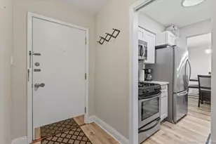 9721 S Cicero Ave, Oak Lawn, IL 60453 - Photo 2