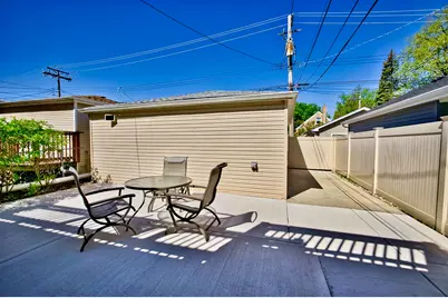 5936 N Melvina Avenue, Chicago, IL 60646 - Photo 26