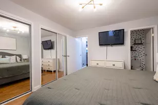 5155 N East River Rd, Chicago, IL 60656 - Photo 16
