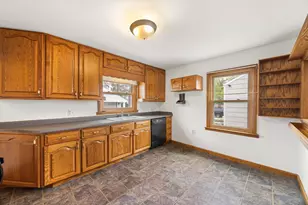 140 W Le Moyne Ave, Lombard, IL 60148 - Photo 6