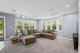 331 E Russell St, Barrington, IL 60010 - Photo 14