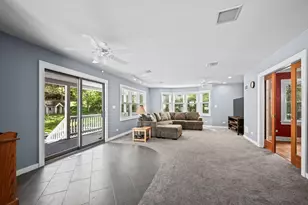 331 E Russell St, Barrington, IL 60010 - Photo 16
