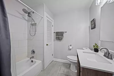 331 E Russell Street, Barrington, IL 60010 - Photo 24