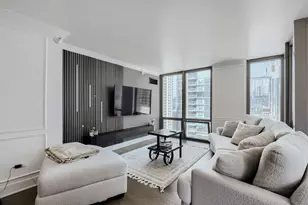 2 E Erie St, Chicago, IL 60611 - Photo 10