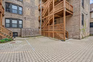 1308 W Granville Ave, Chicago, IL 60660 - Photo 24