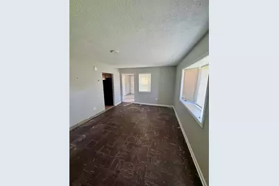 201 W 10th Street, Chicago Heights, IL 60411 - Photo 2